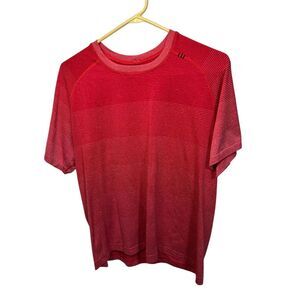 Lululemon Men's Red Striped Short Sleeve Athletic T-Shirt Size M